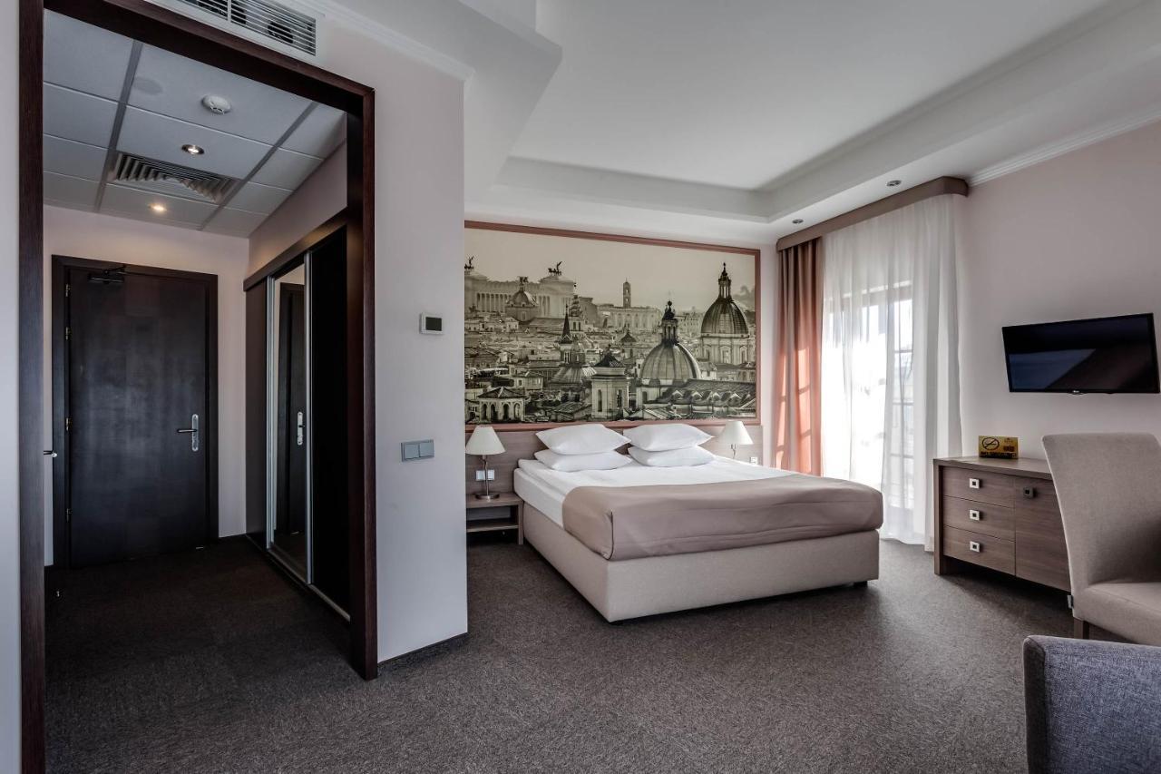 Rius Hotel Lvov Exteriér fotografie