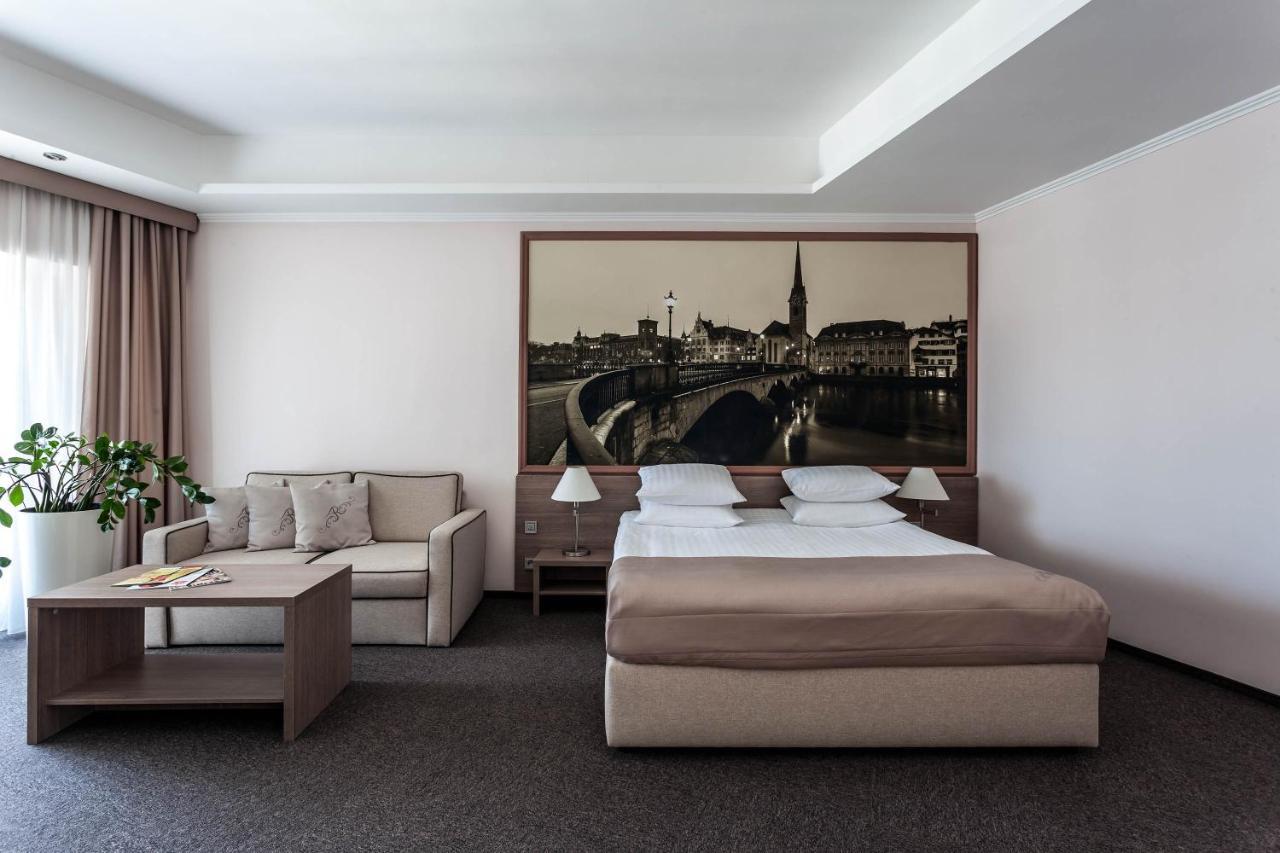 Rius Hotel Lvov Exteriér fotografie